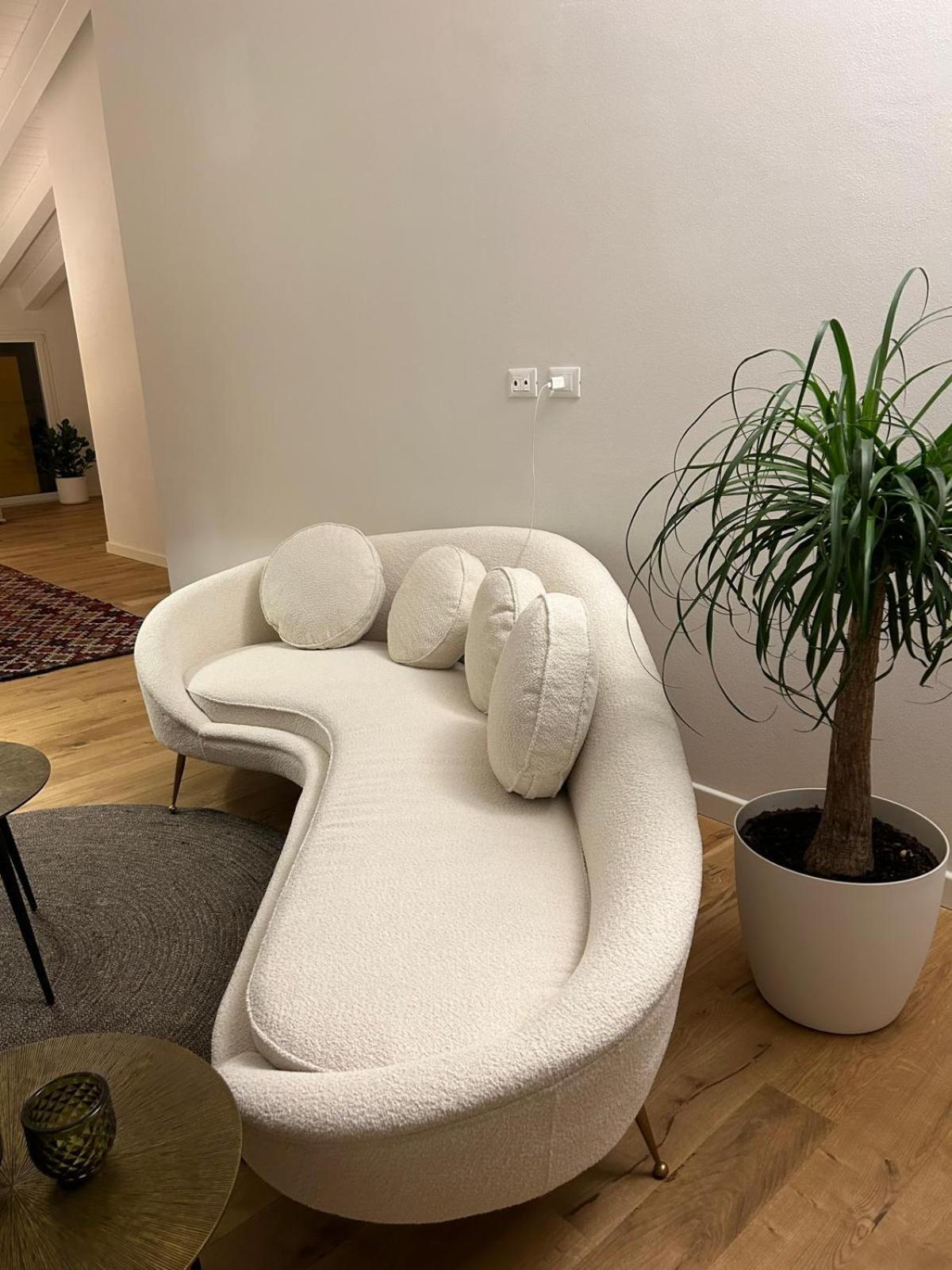Waterfront Balcony I Grani 5 Grand